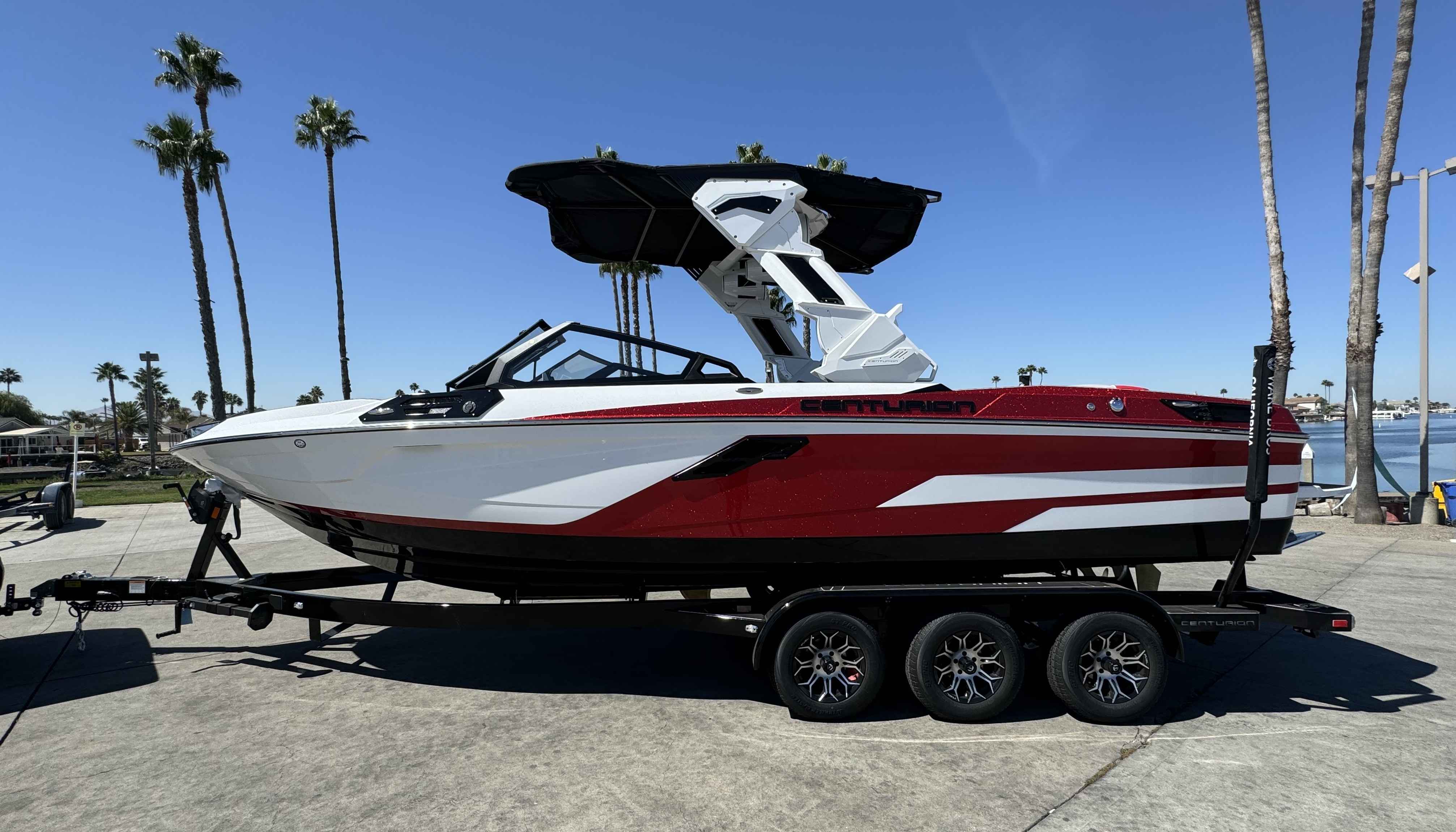 boat.Title