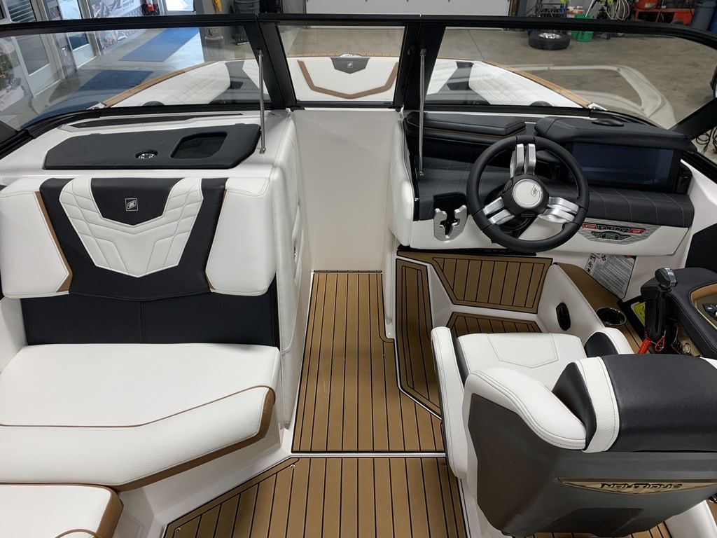 2022 Nautique Super Air Nautique G21
