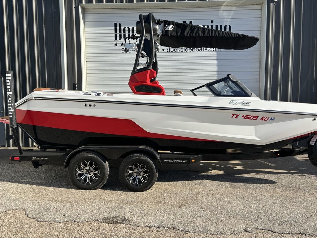 boat.Title