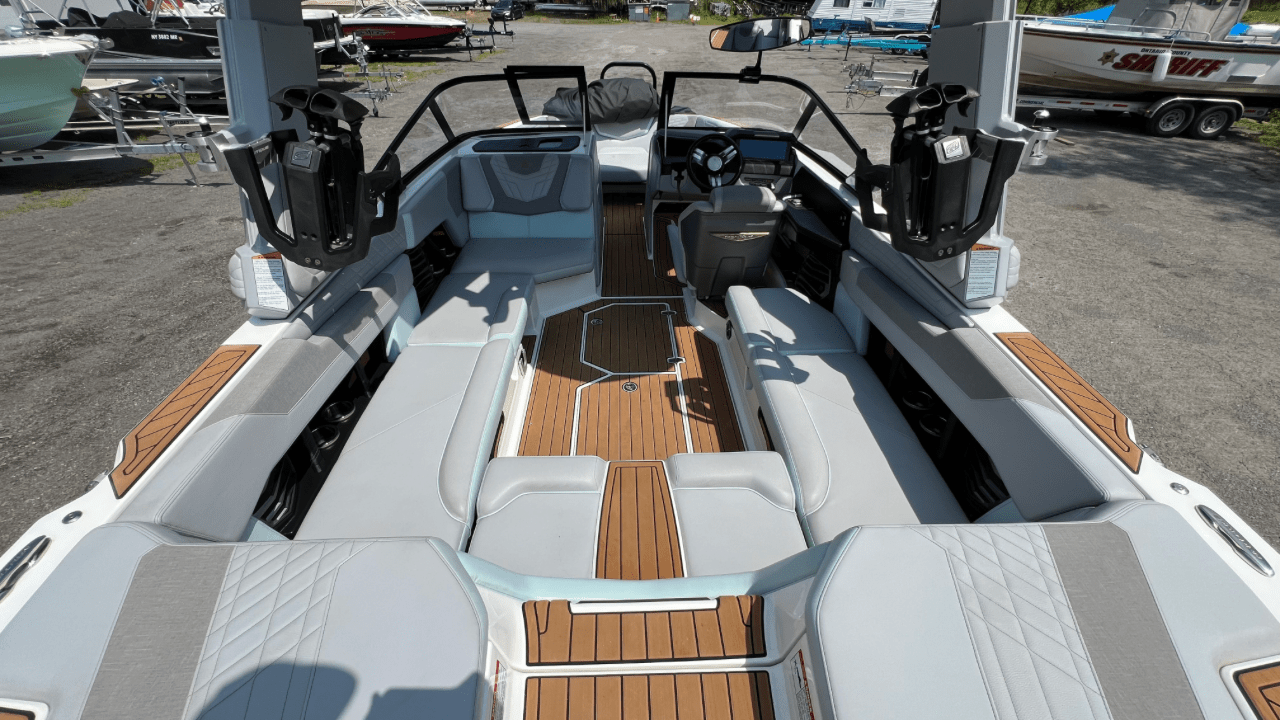 2022 Nautique G23