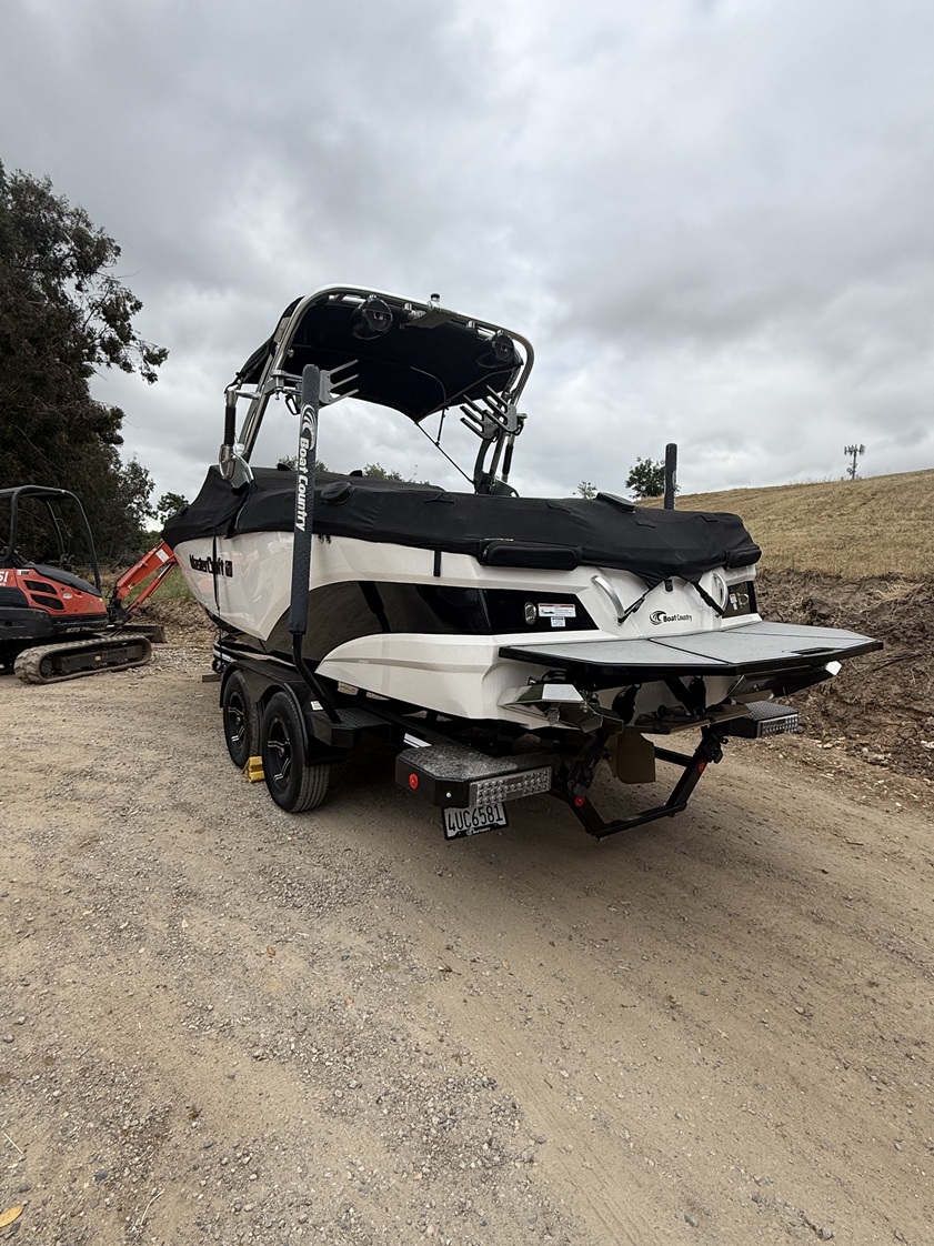 2021 Mastercraft XT22 w/ Trailer Icon