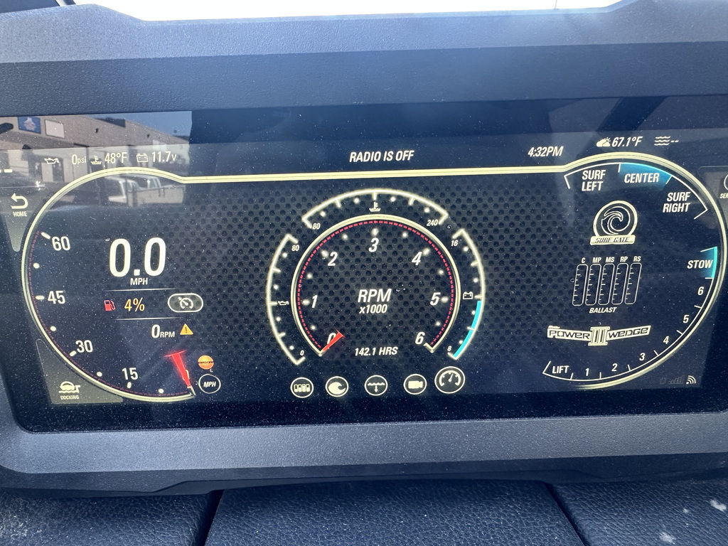 2023 Malibu Boats 26 LSV