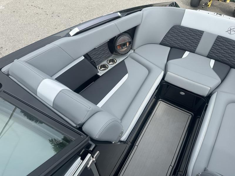 2024 MasterCraft X24 45 Hours
