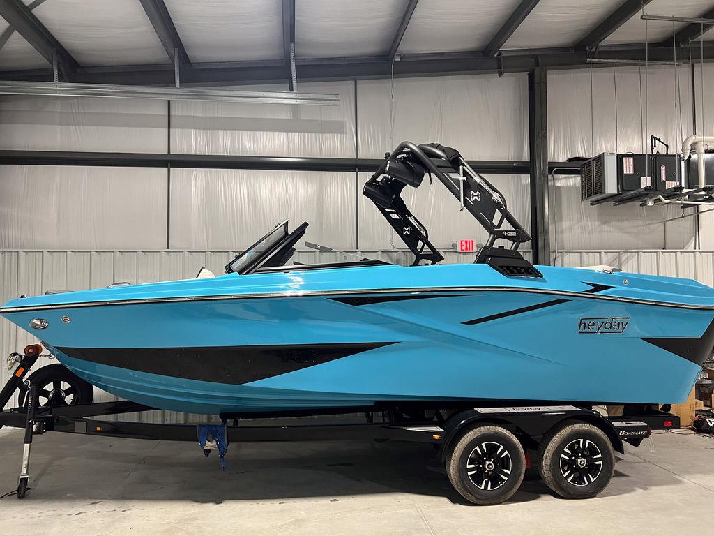 2023 Heyday Wake Boats H22