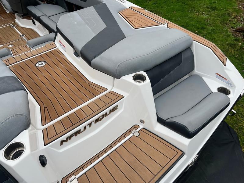 2021 Nautique G23