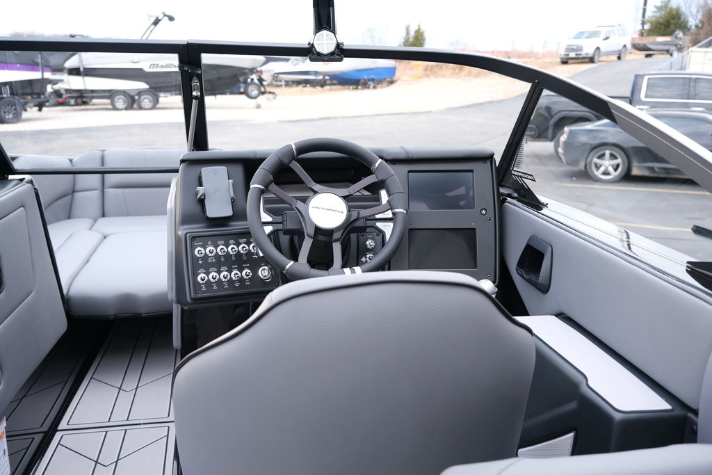 2024 MOOMBA Craz BRAND NEW LAST 2024 MODEL 