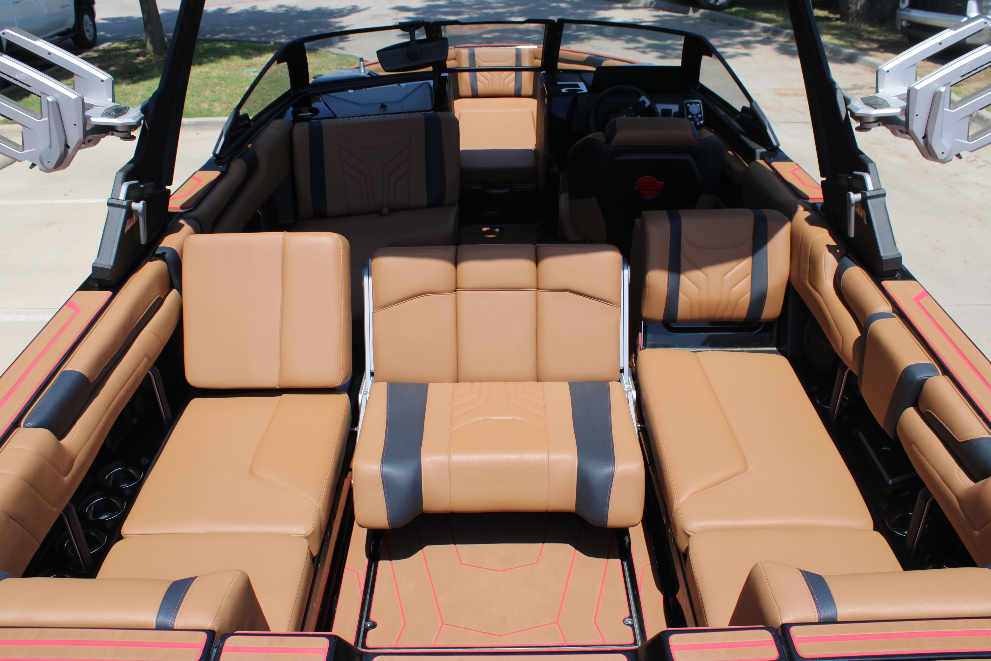 2025 Malibu 25 LSV