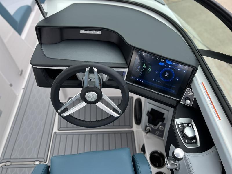 2025 MasterCraft XT22