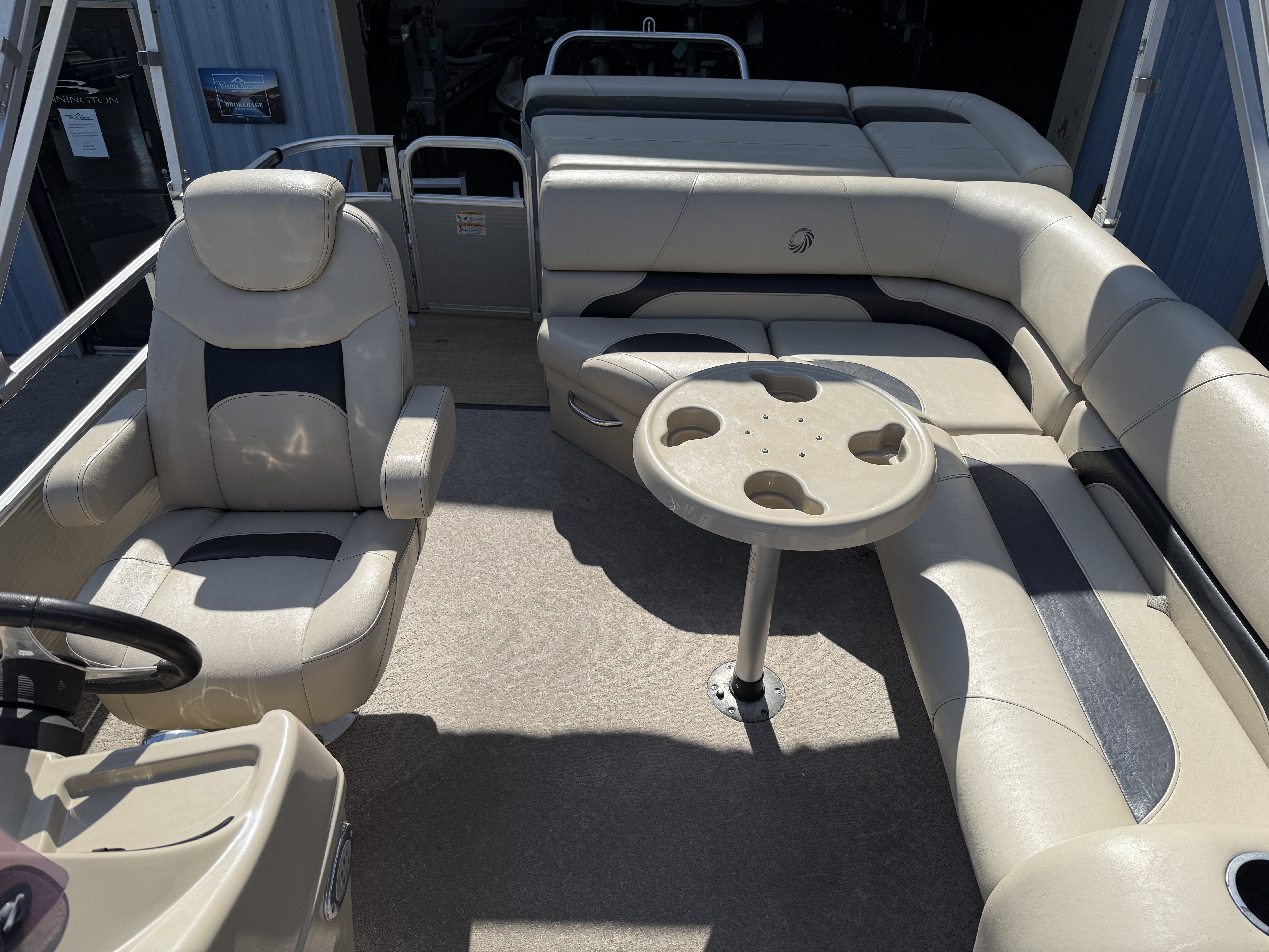 2015 Lowe SS210
