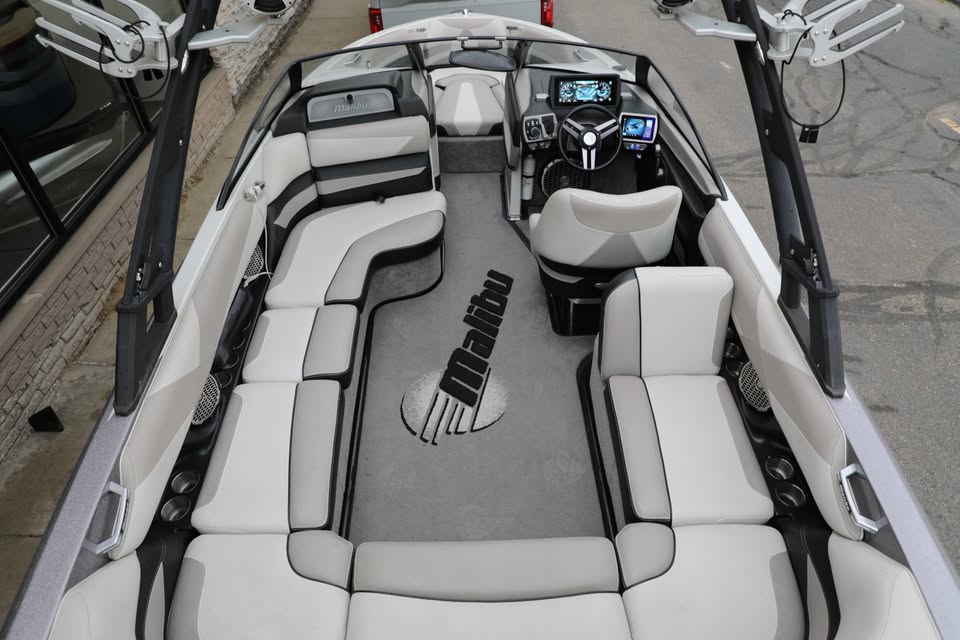 2015 Malibu 23 LSV - New Arrival - 209 Hours
