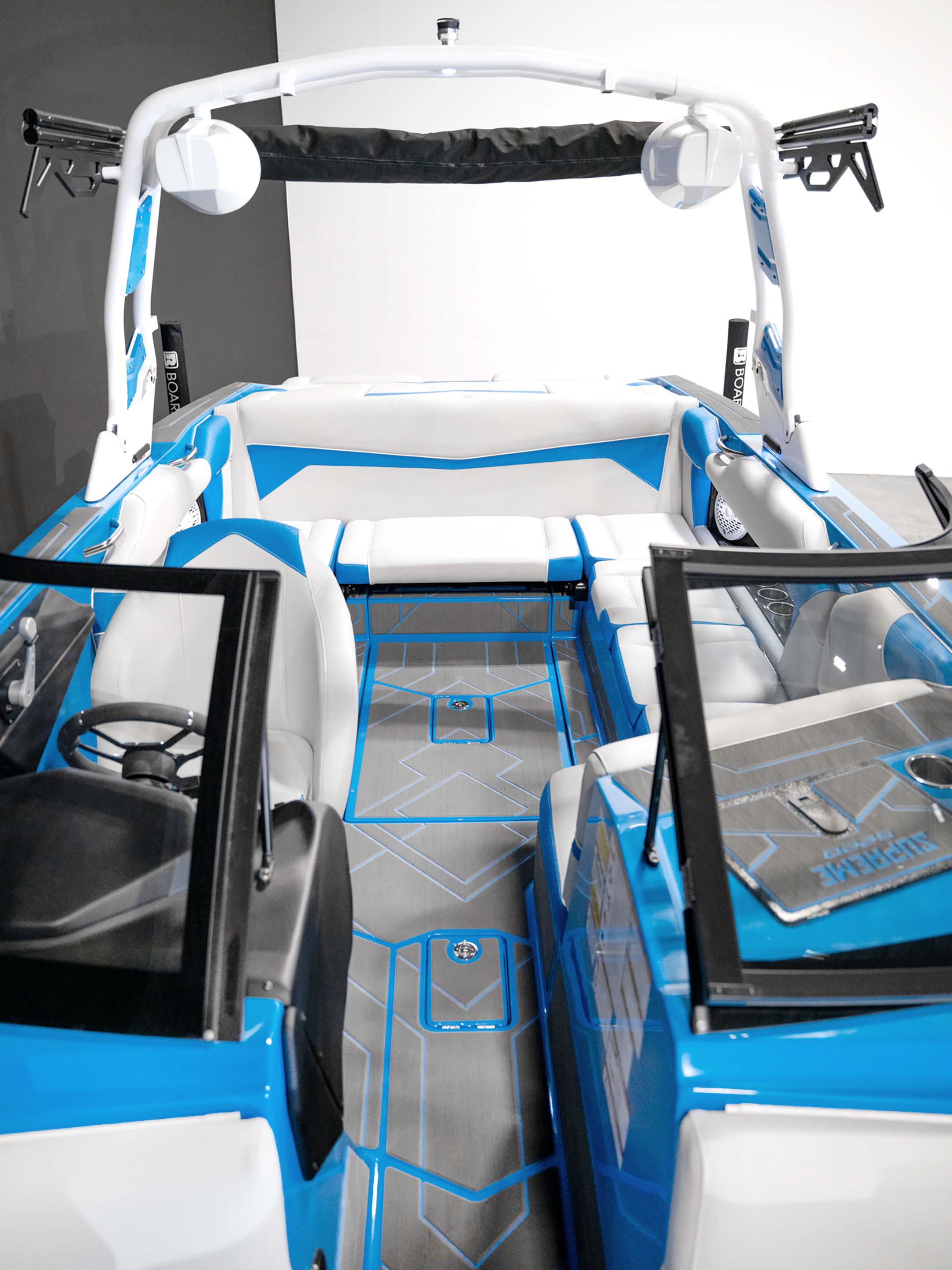 2024 Supreme S220 Silver Flake / Blue Icon