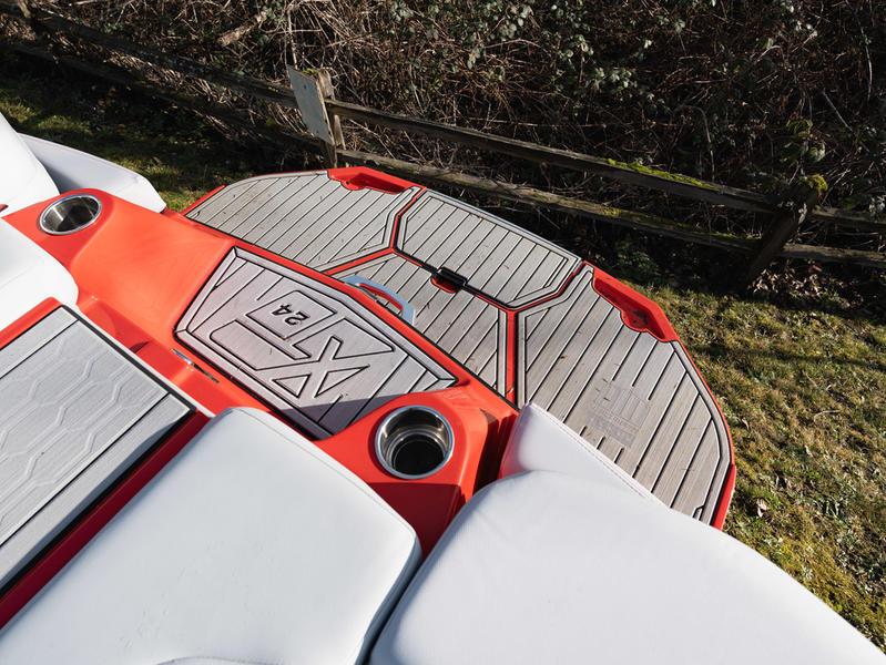 New 2024 MasterCraft XT24