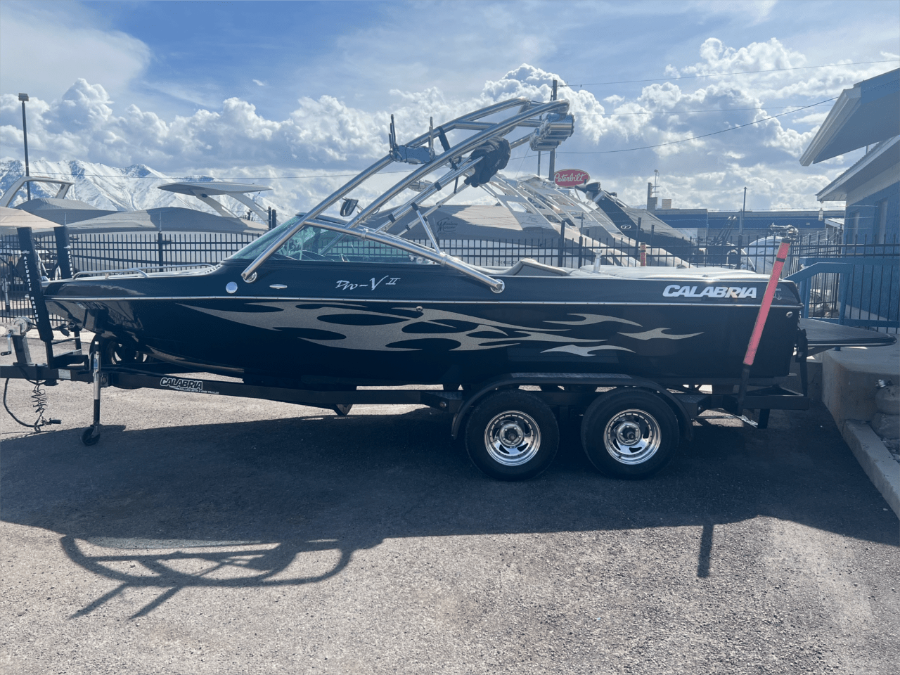 boat.Title