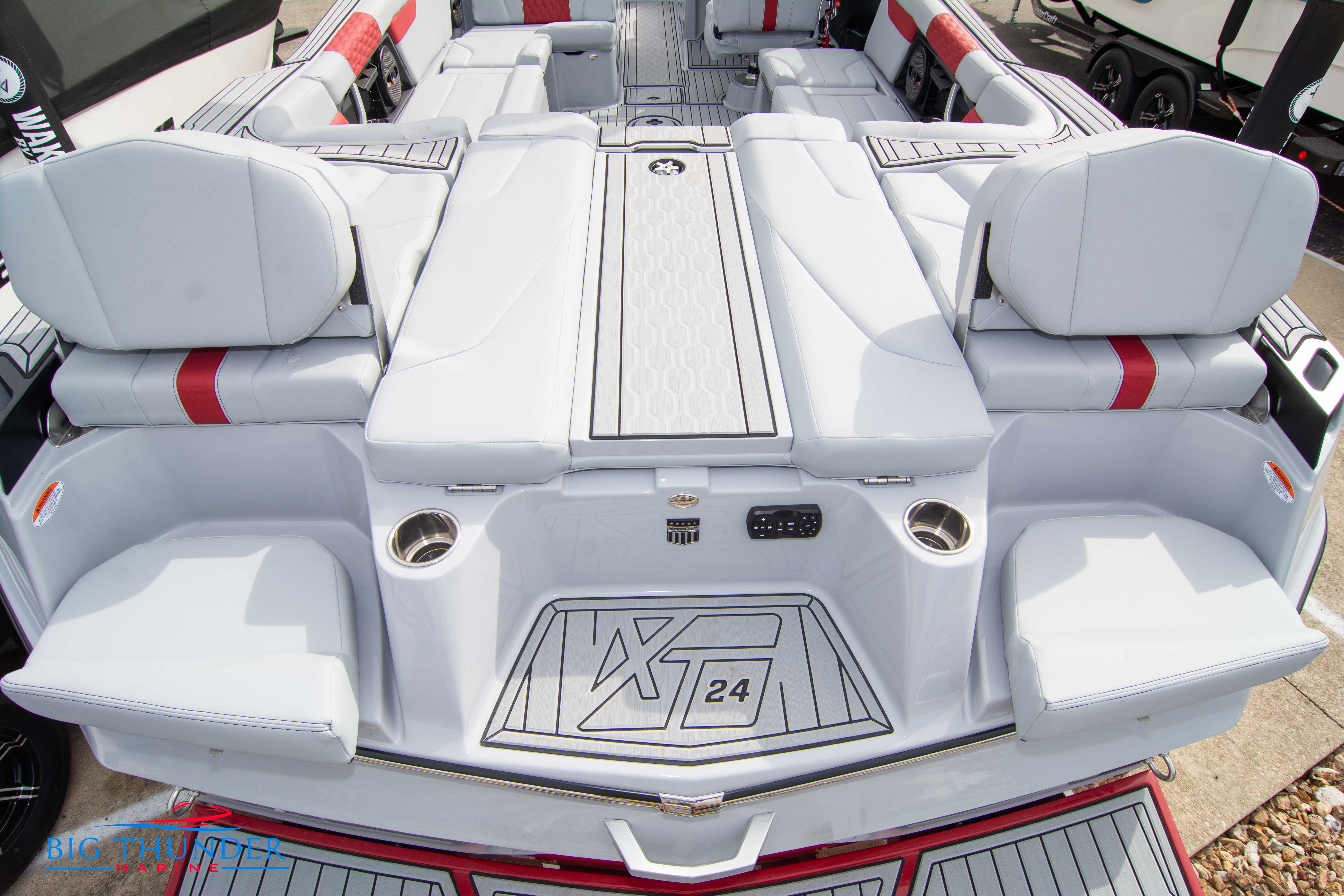 2024 Mastercraft XT24