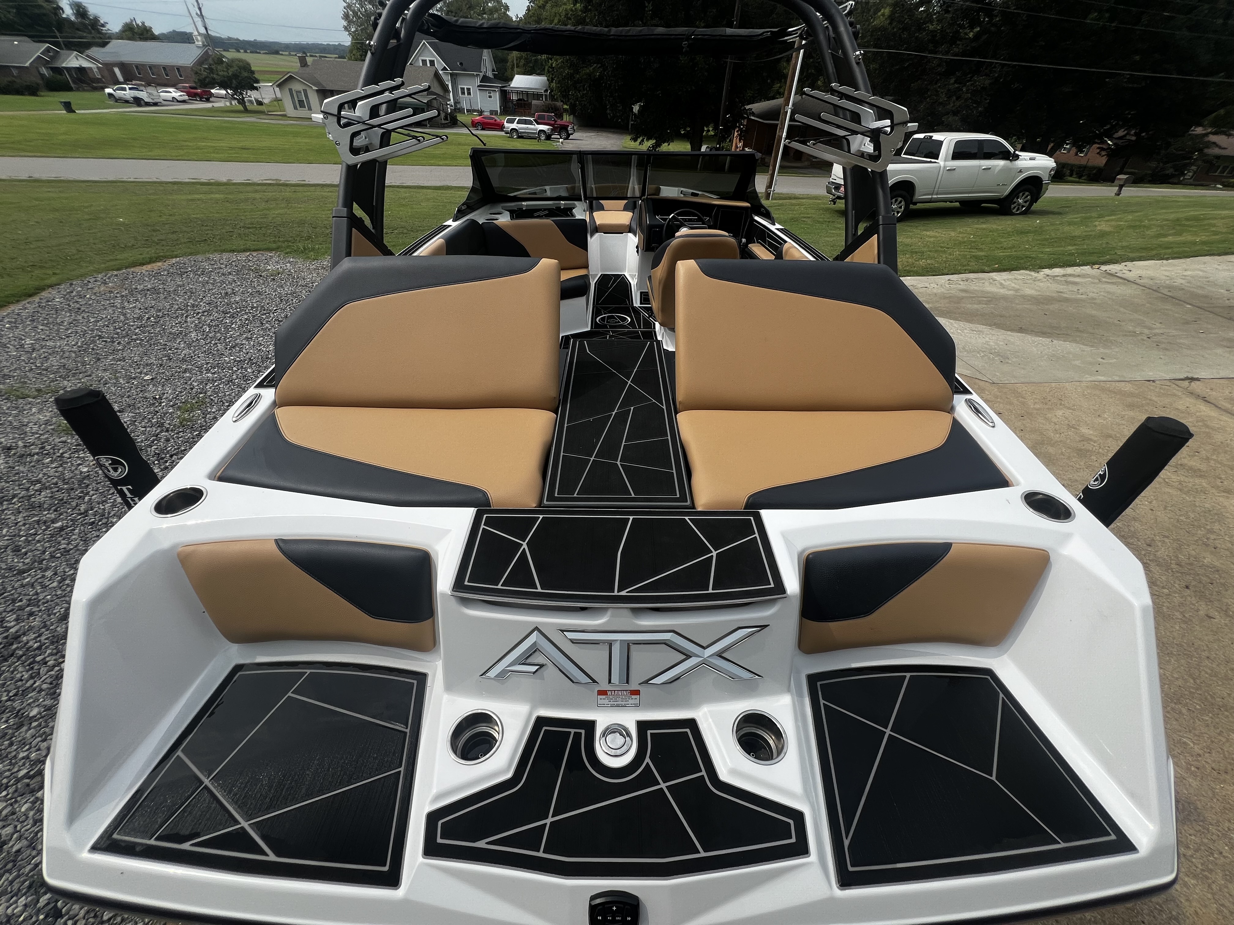 ATX wake/surf Boat