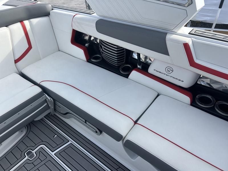 2019 Nautique G23