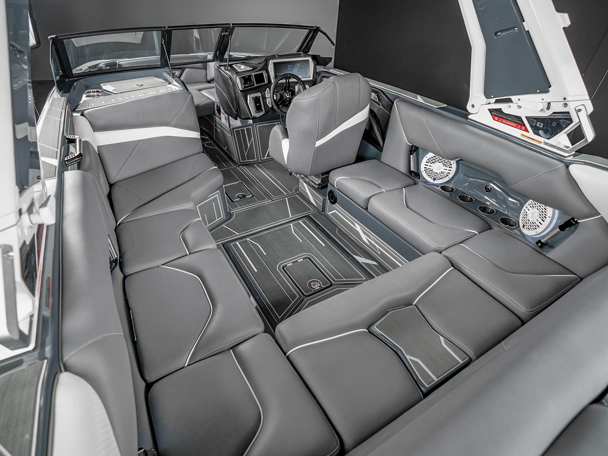 2025 Centurion NV233 Charcoal