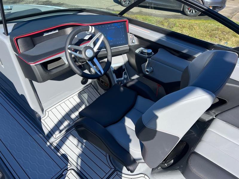 2025 MasterCraft XT23s