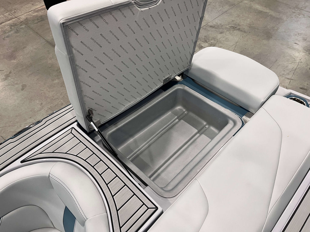 2025 MasterCraft XT23