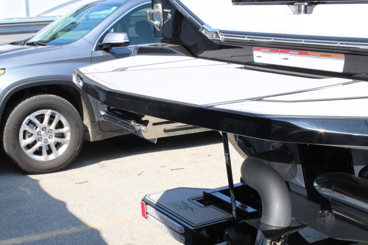 2022 Nautique G23