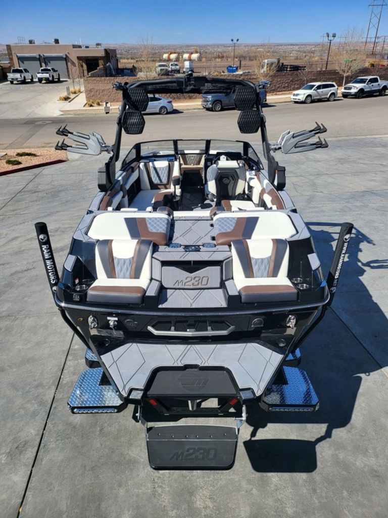2025 Malibu Boats M230