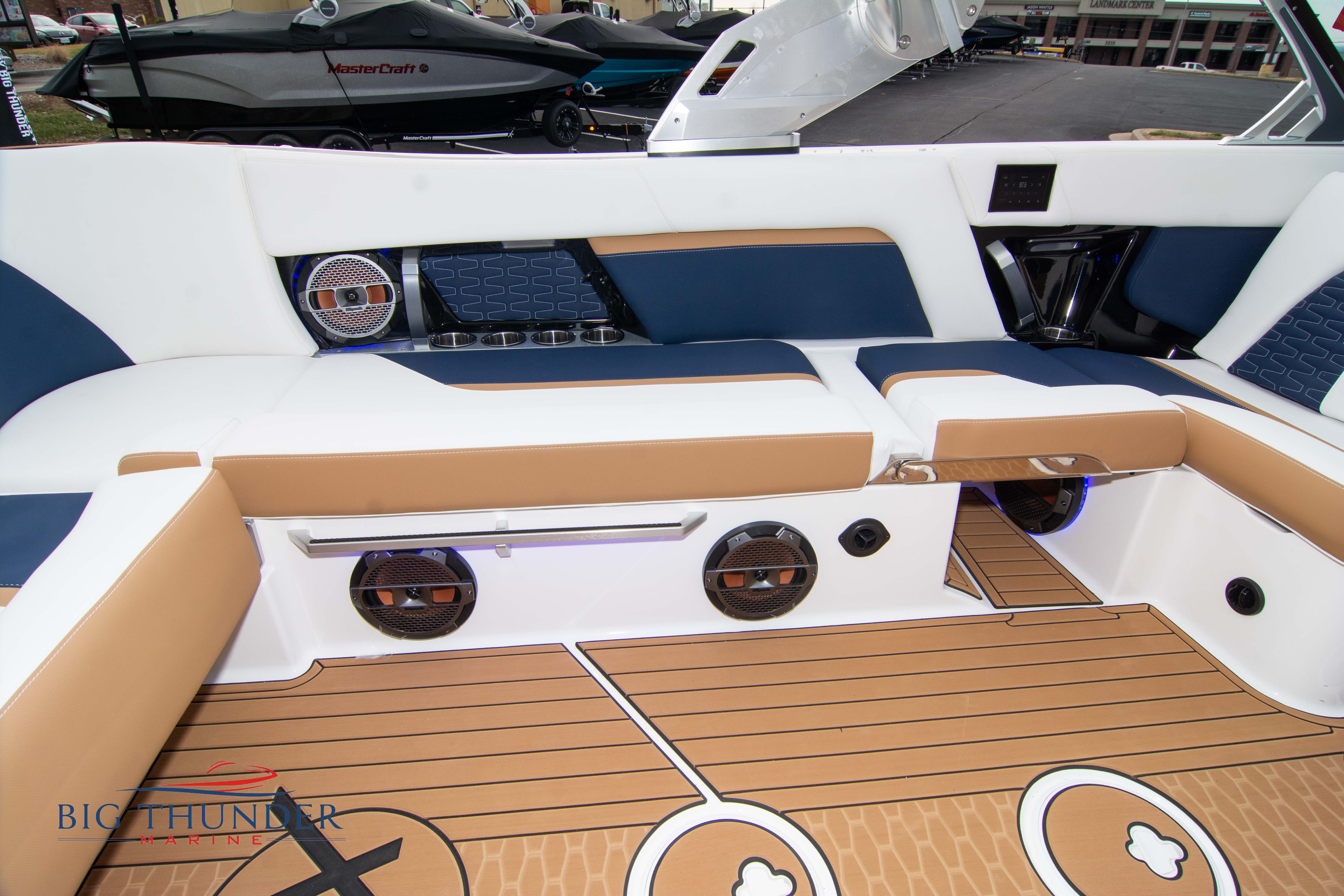 2021 Mastercraft X24