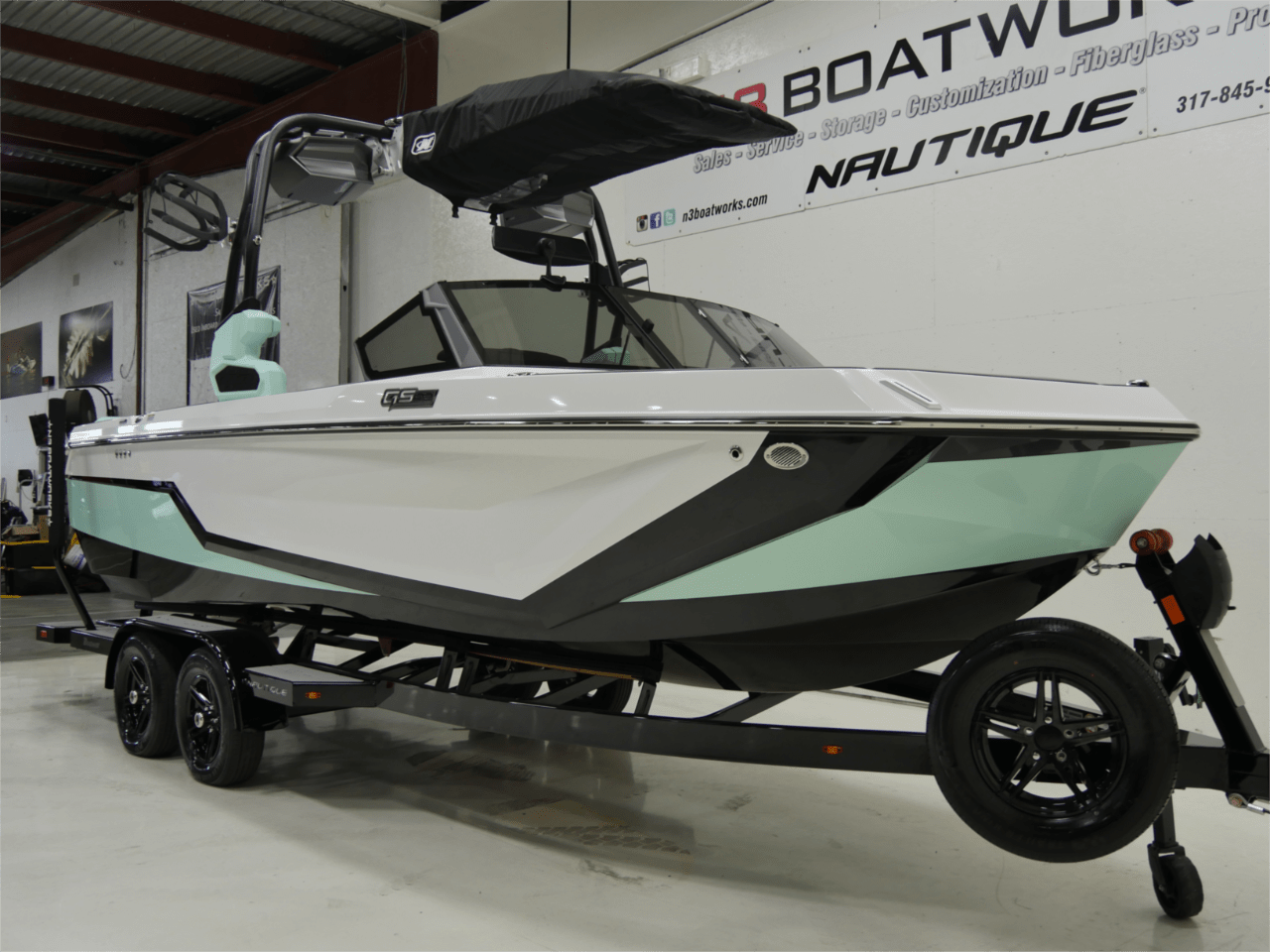 boat.Title