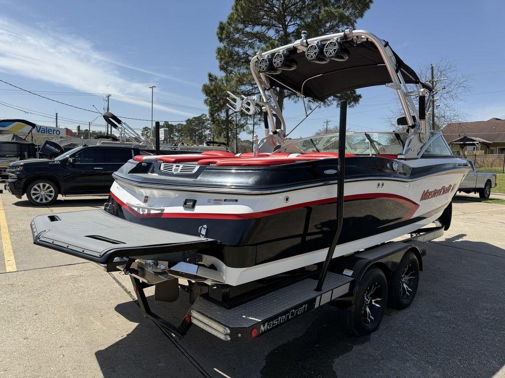 2015 MasterCraft X30