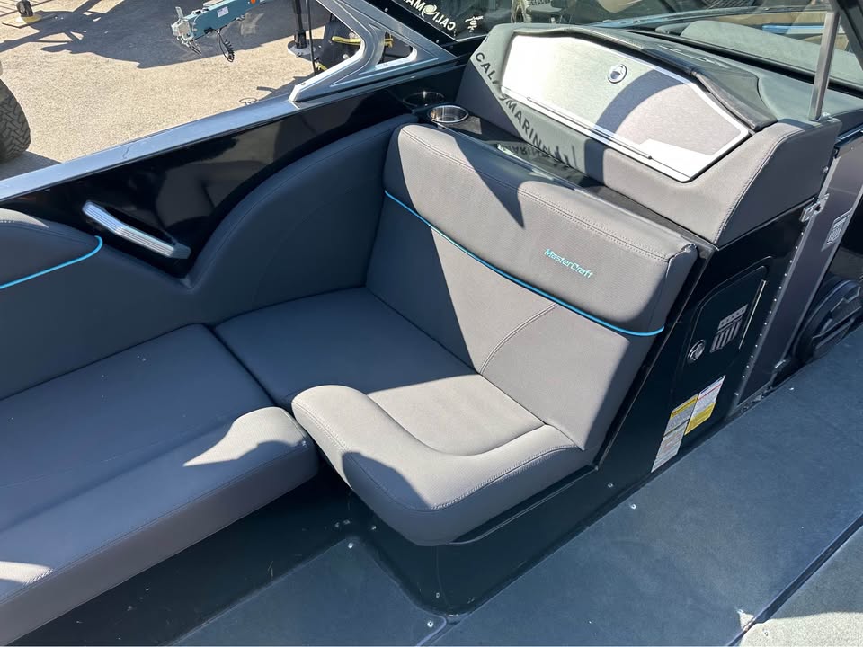 2018 MasterCraft X23