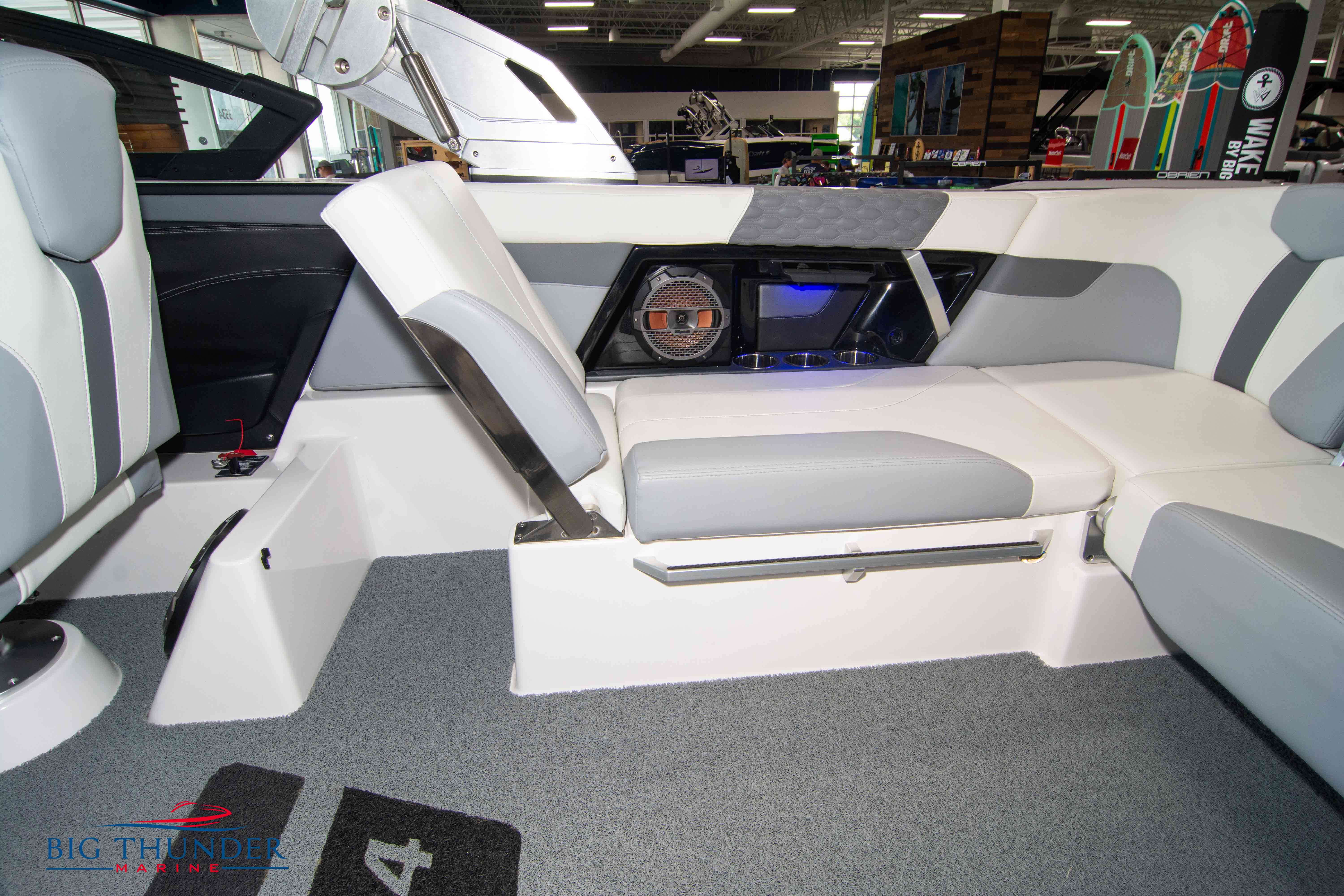 2022 Mastercraft XT24