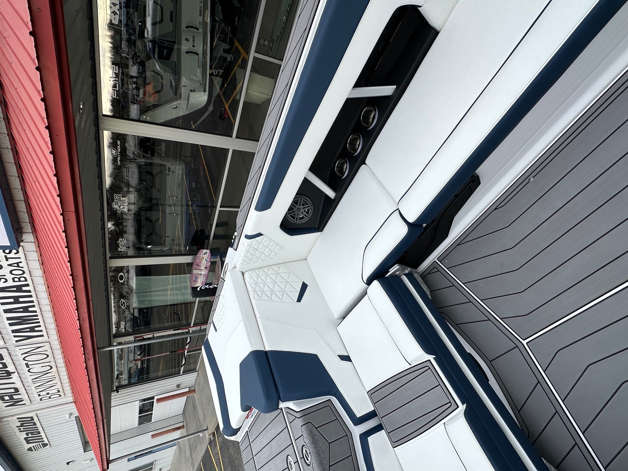 2025 Nautique GS24