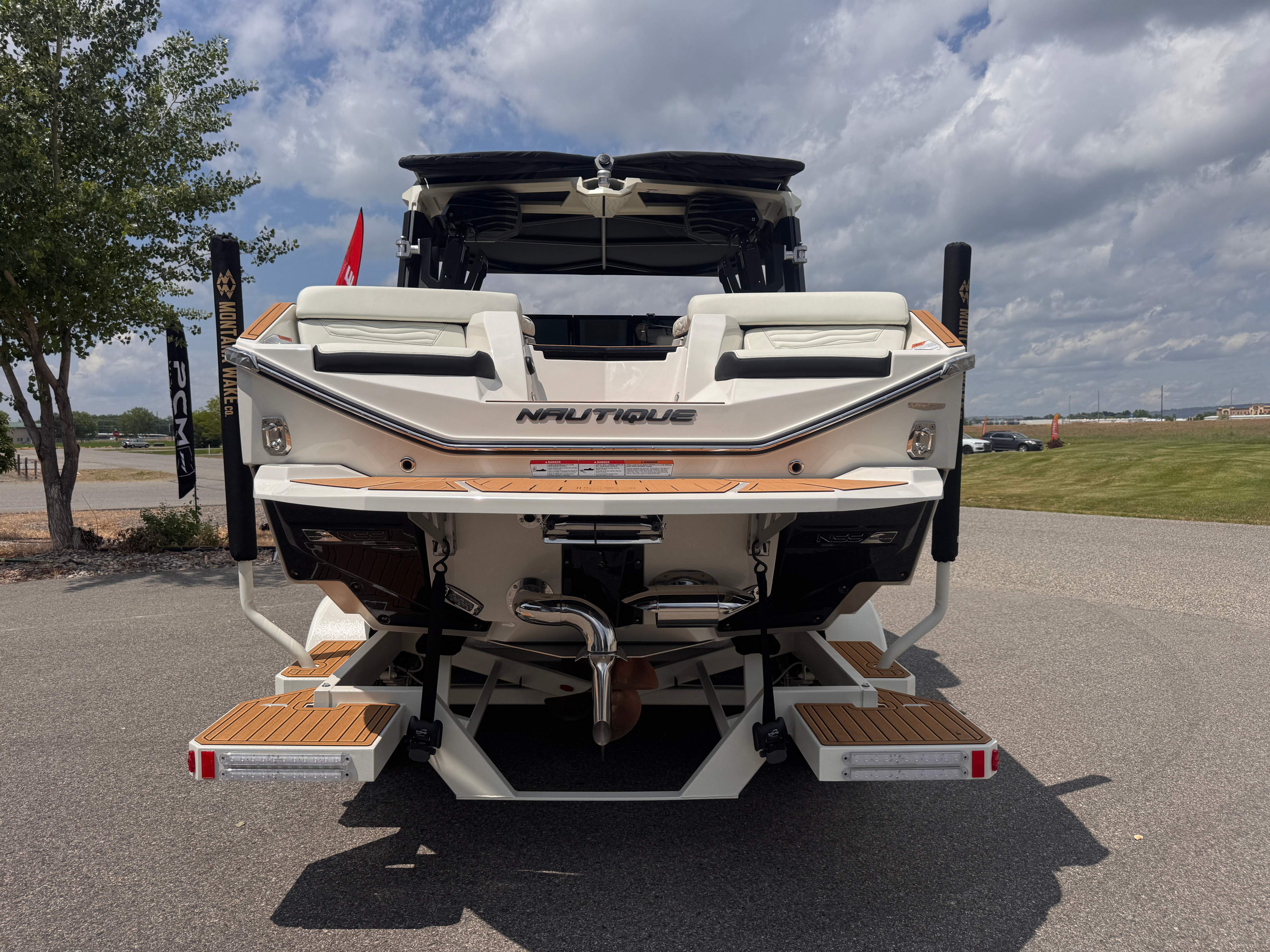 2025 Nautique G23