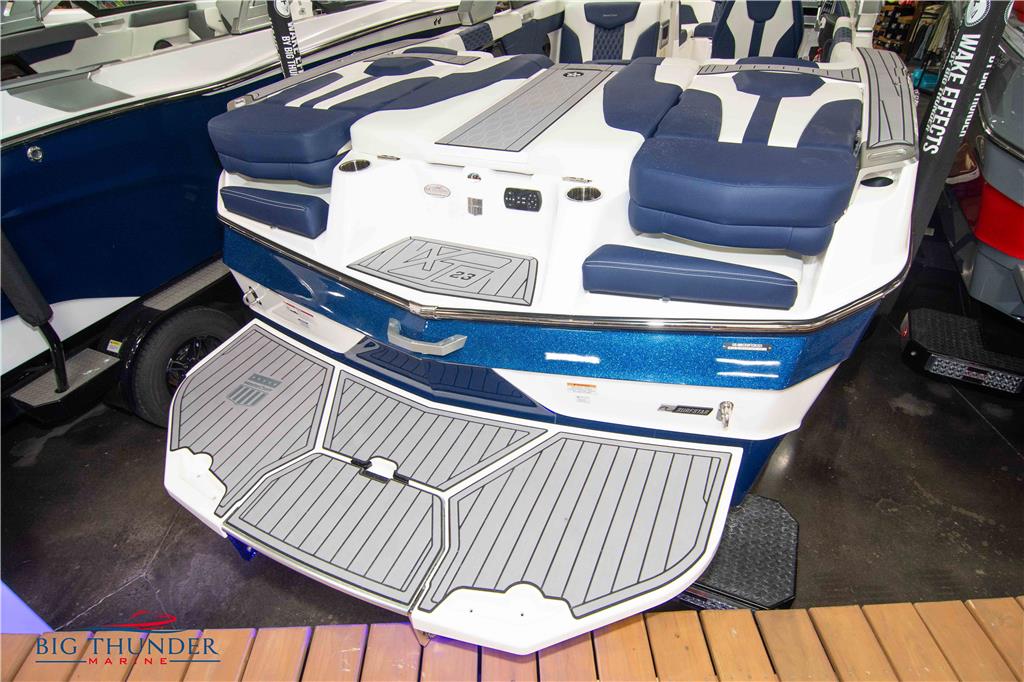 SALE PENDING - 2023 Mastercraft XT23