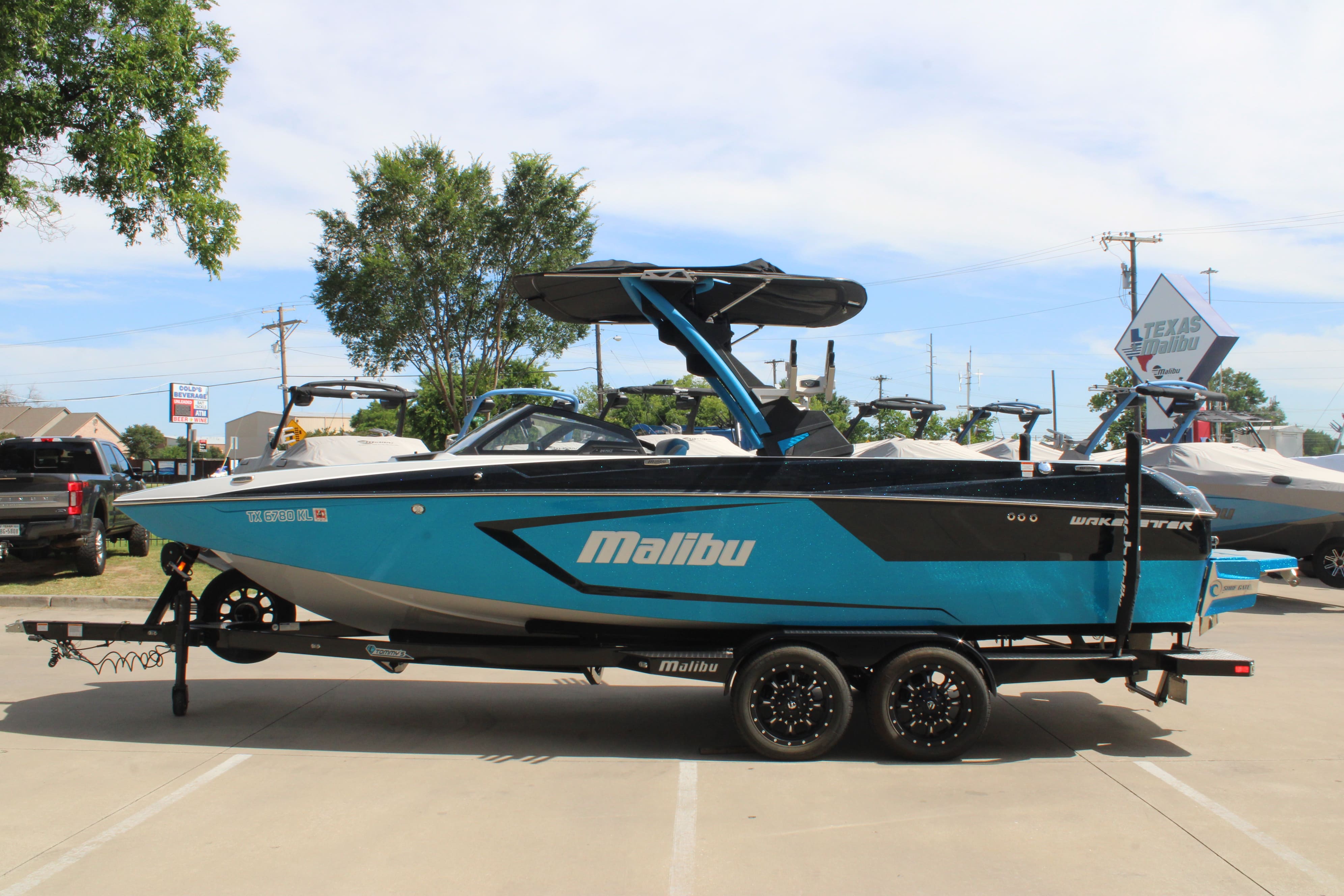 2022 Malibu 24 MXZ