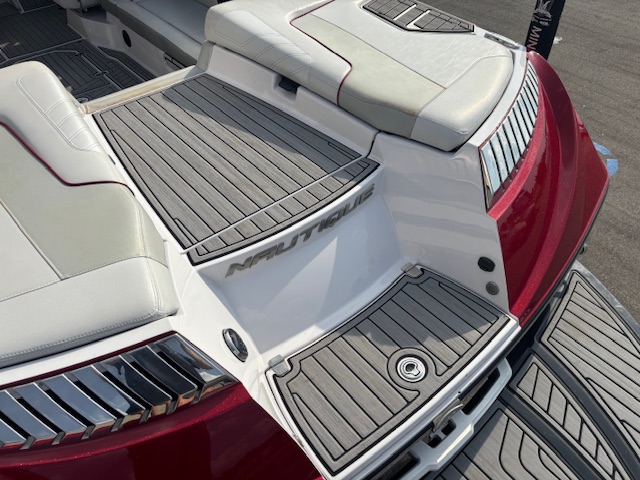 2013 Nautique G25