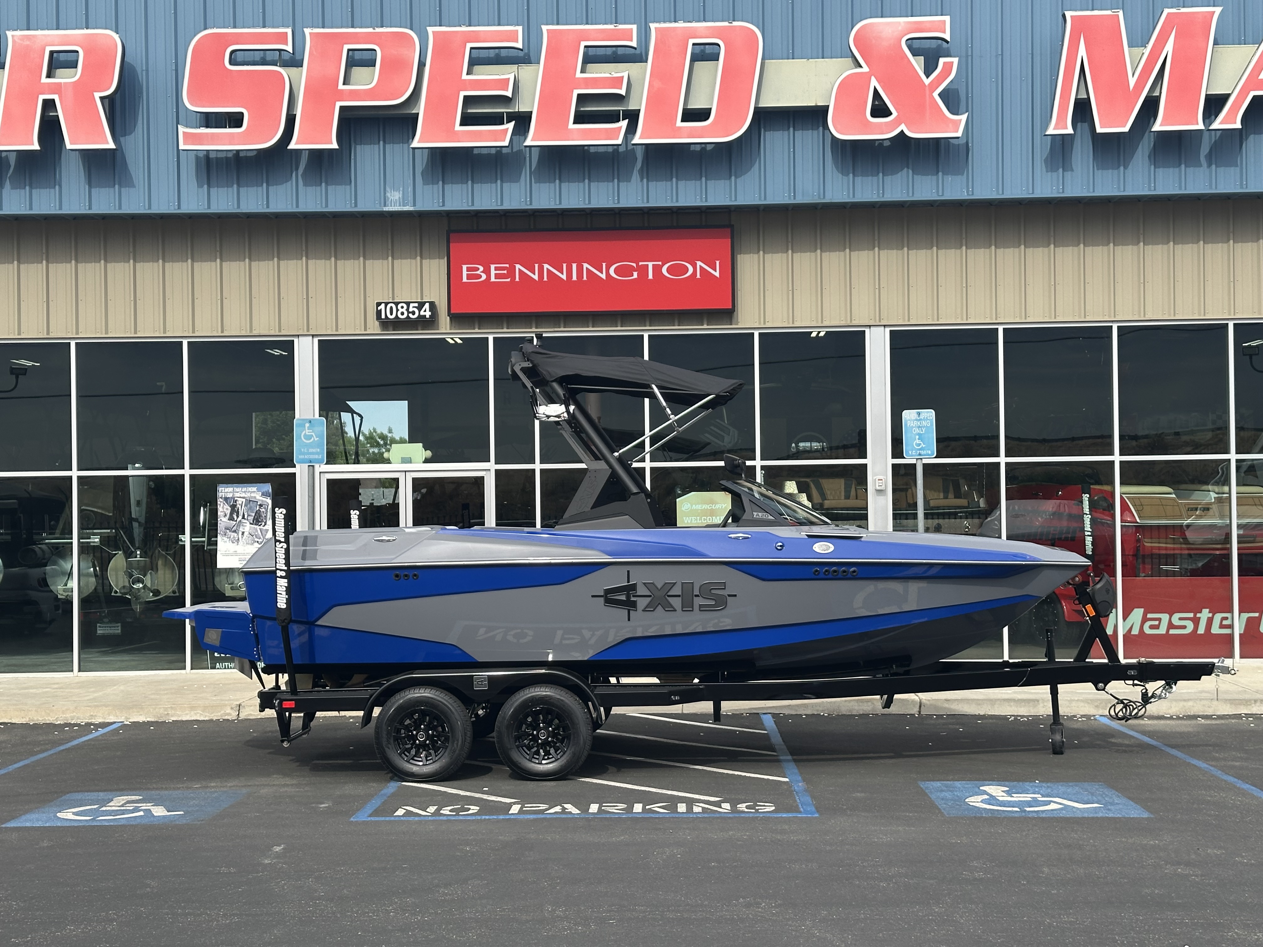boat.Title