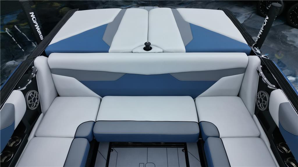 2021 Axis A20 ** Only 65 Hours ** Icon
