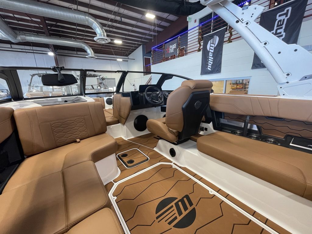 2025 Malibu Boats 22 MXZ