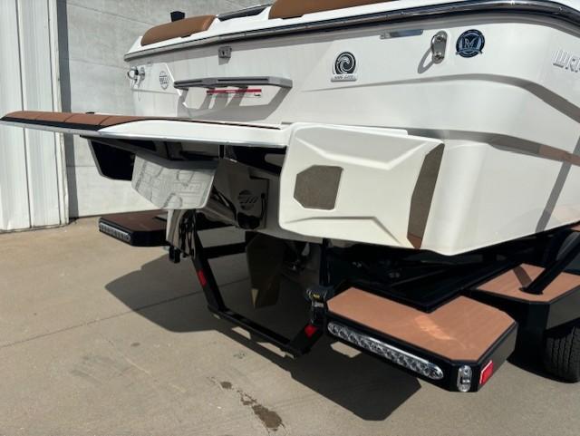 2022 Malibu 22 LSV – *Pending Deal*