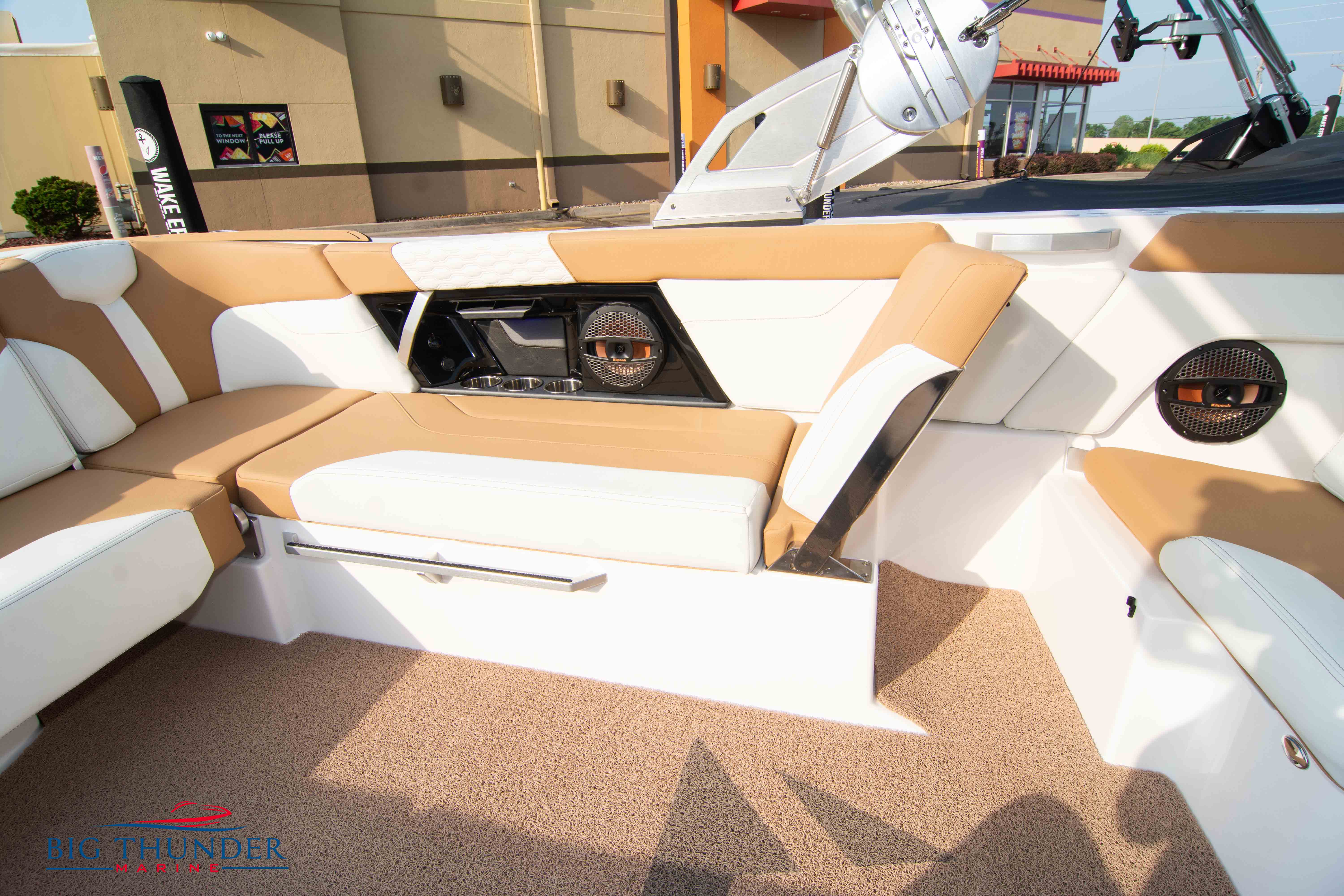 2023 Mastercraft XT24