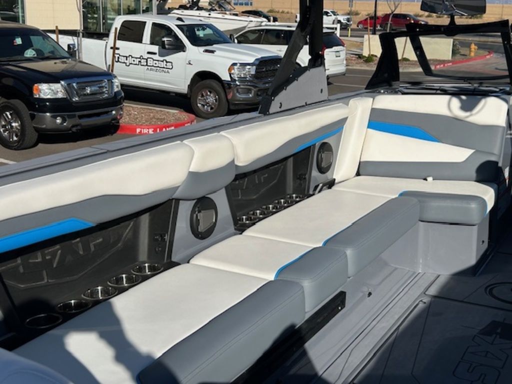 2024 Axis Wake Research T250