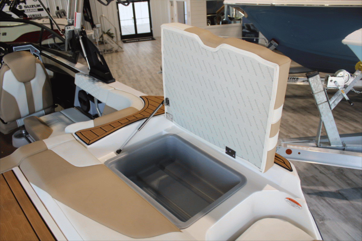 2023 MasterCraft XT20