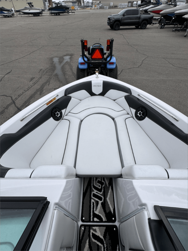2012 Super Air Nautique 230