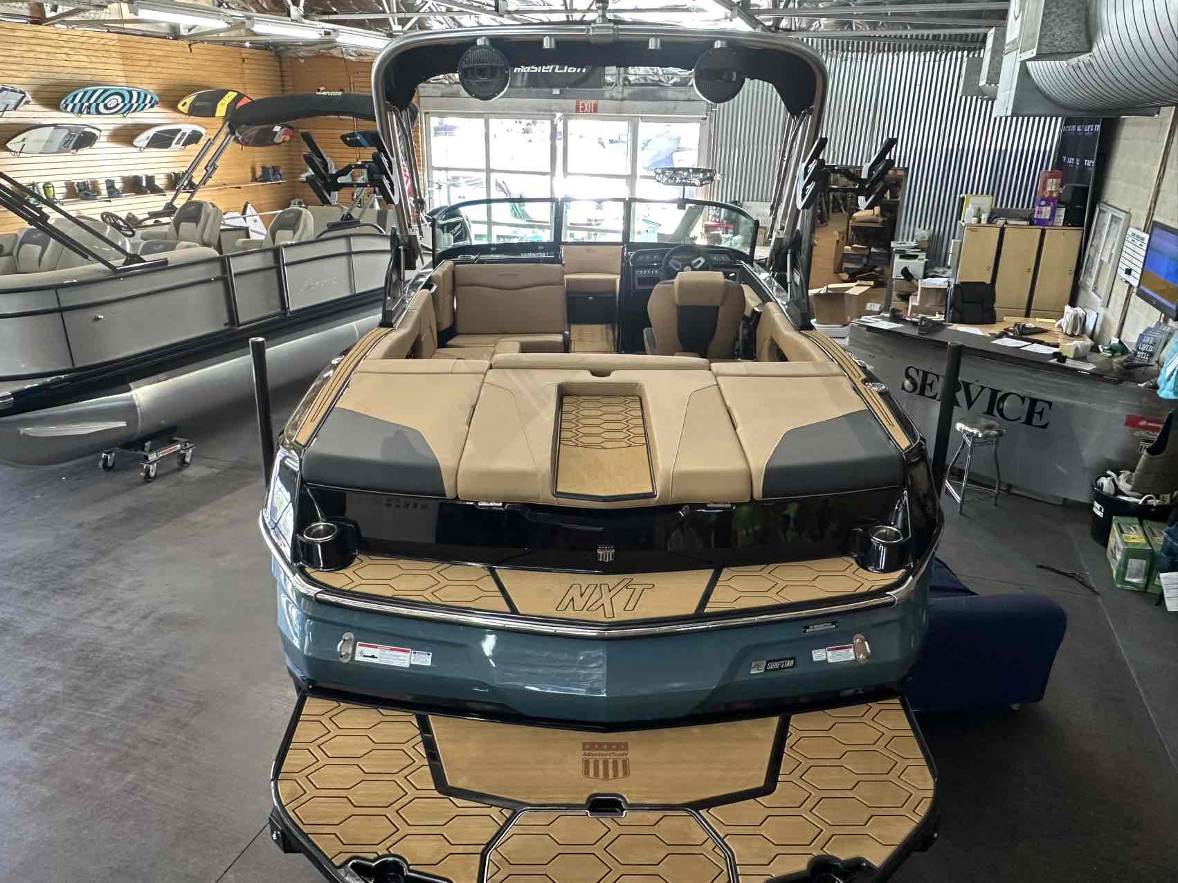 2025 MasterCraft NXT21