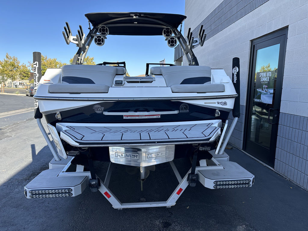 2020 Malibu Boats 22 MXZ