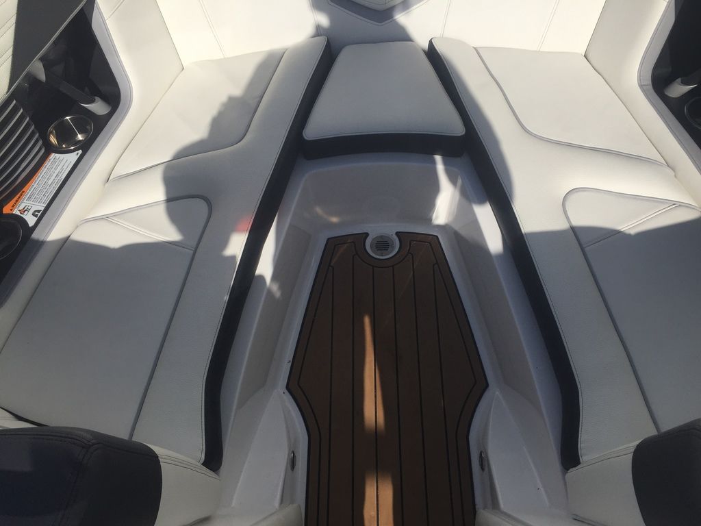 2020 Nautique Super Air Nautique G21