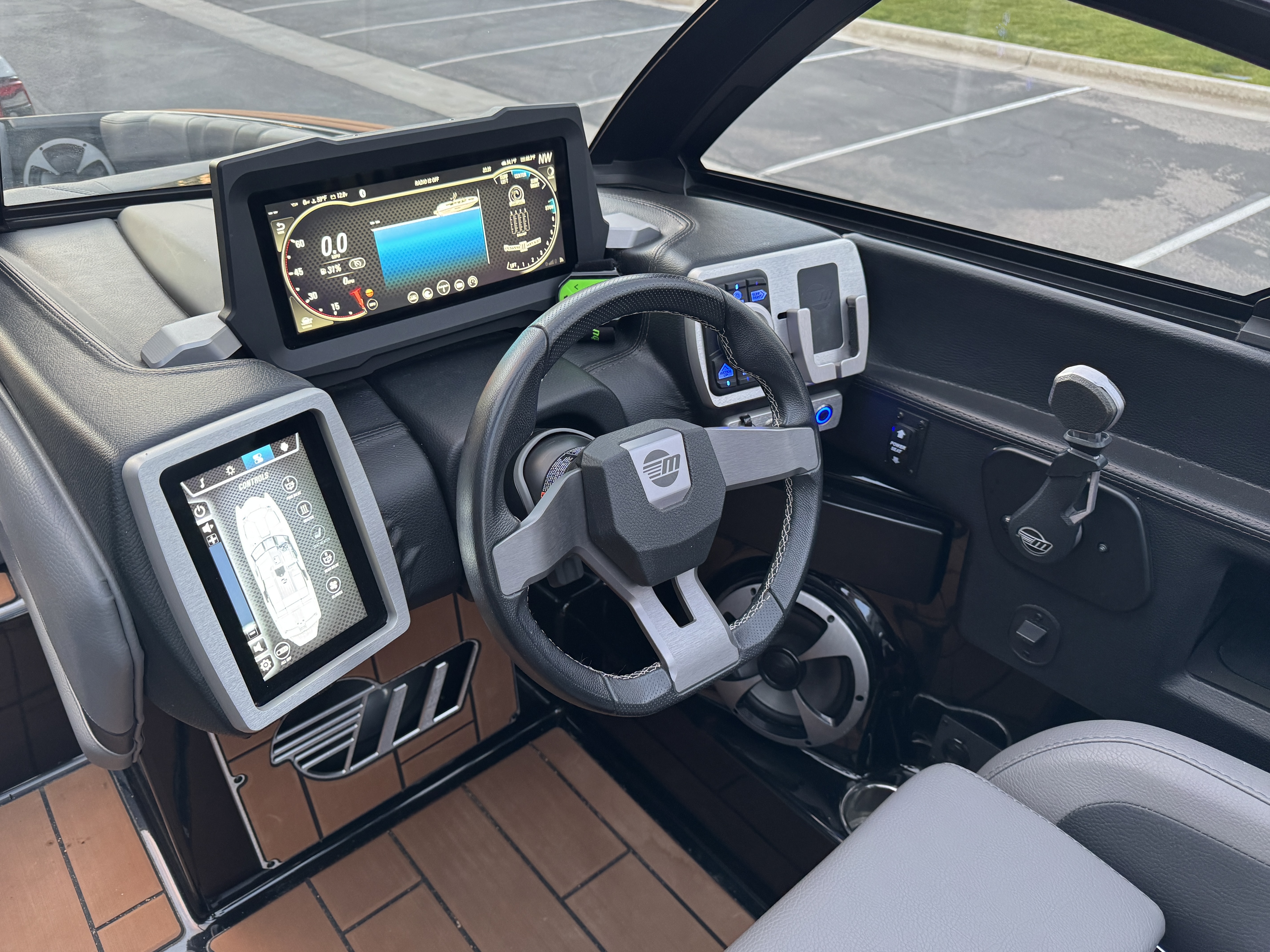 2021 Malibu 24 MXZ - Low hours/Loaded