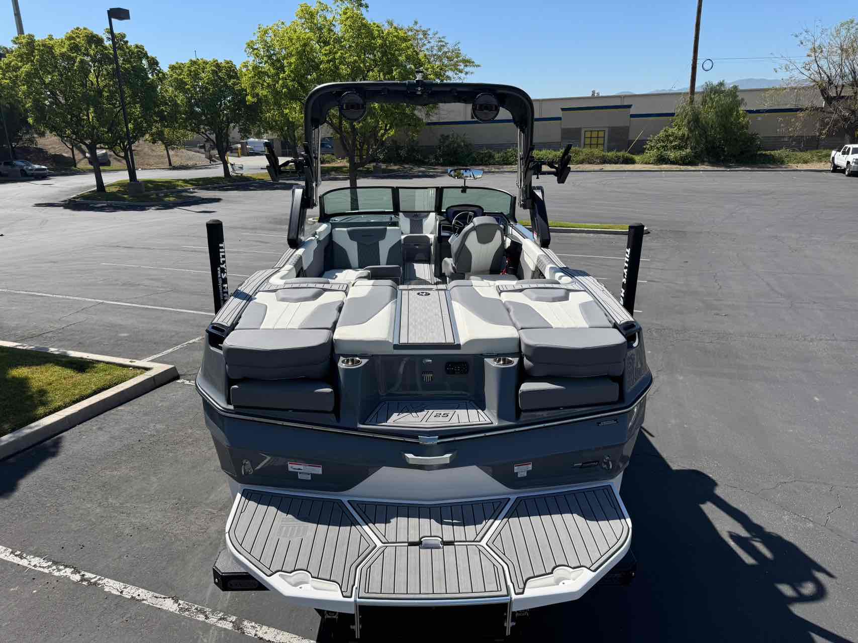2024 MasterCraft XT25