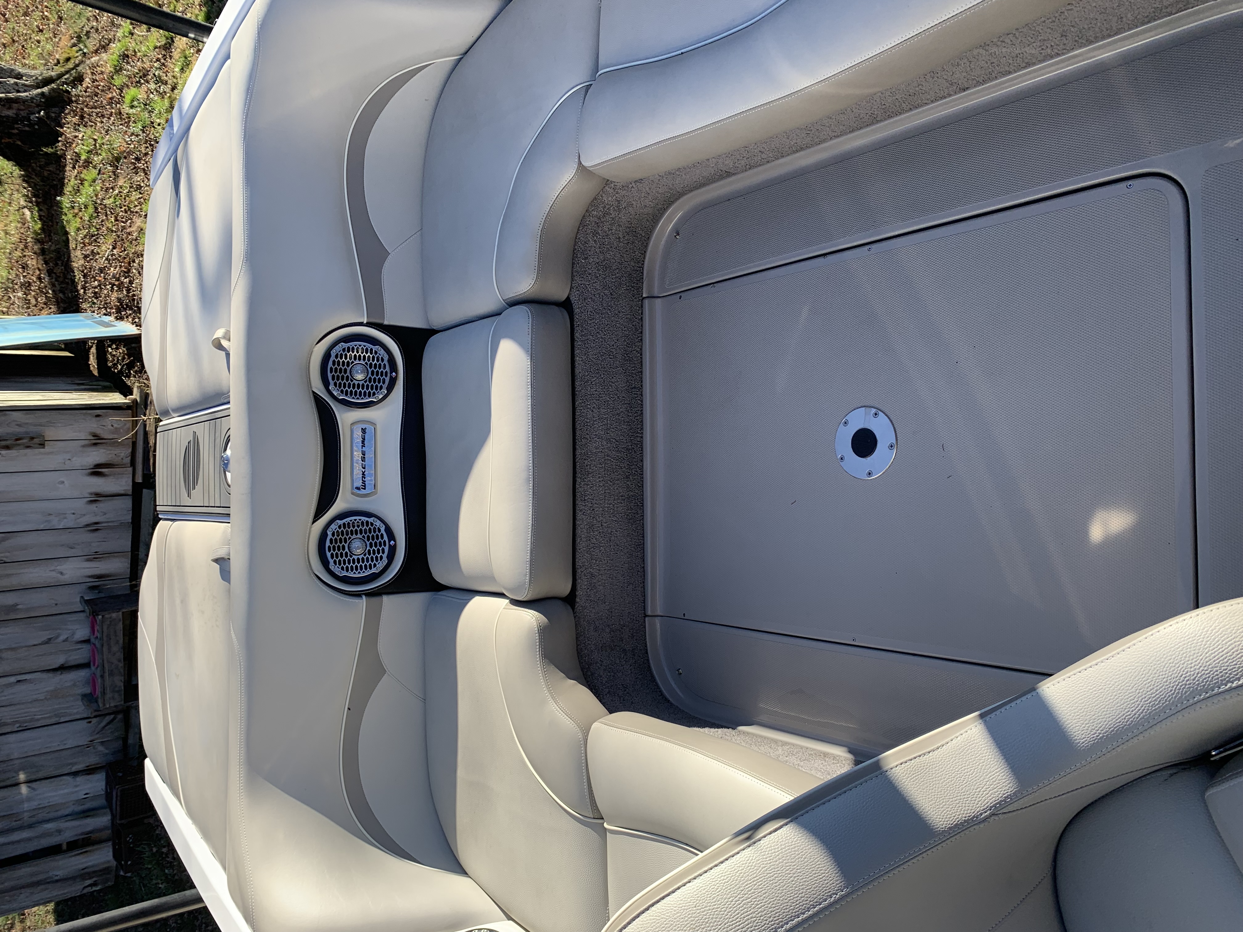 2014 Malibu Wakesetter 21 VLX – Great Condition!