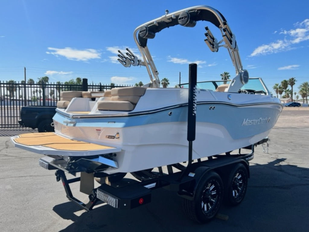 2024 Mastercraft XT20